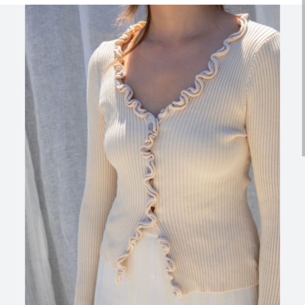 Find me Now cardigan. EUC.  Size  S/M. Purchased from free people website.